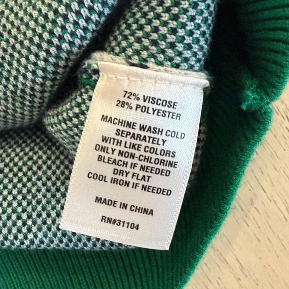 NWT crown & ivy Green, Navy, White Geometric Knit Cardigan - Picture 7 of 9